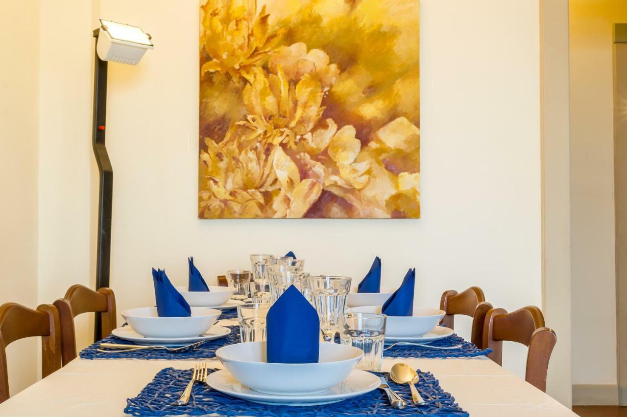 Les Suites - Apartments Riposto Bagian luar foto