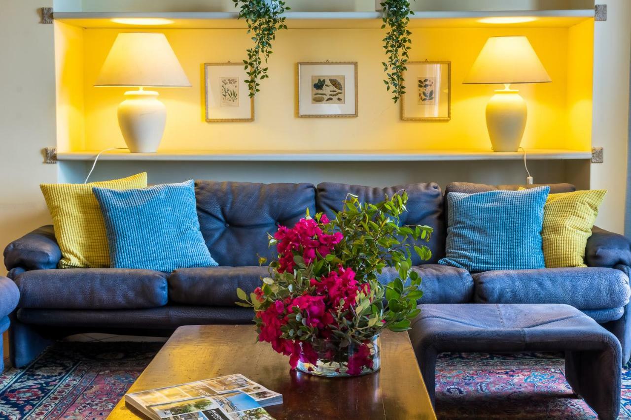 Les Suites - Apartments Riposto Bagian luar foto
